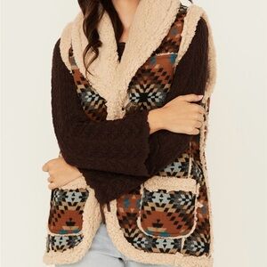 Cozy Geometric Patterned Sweater Vest